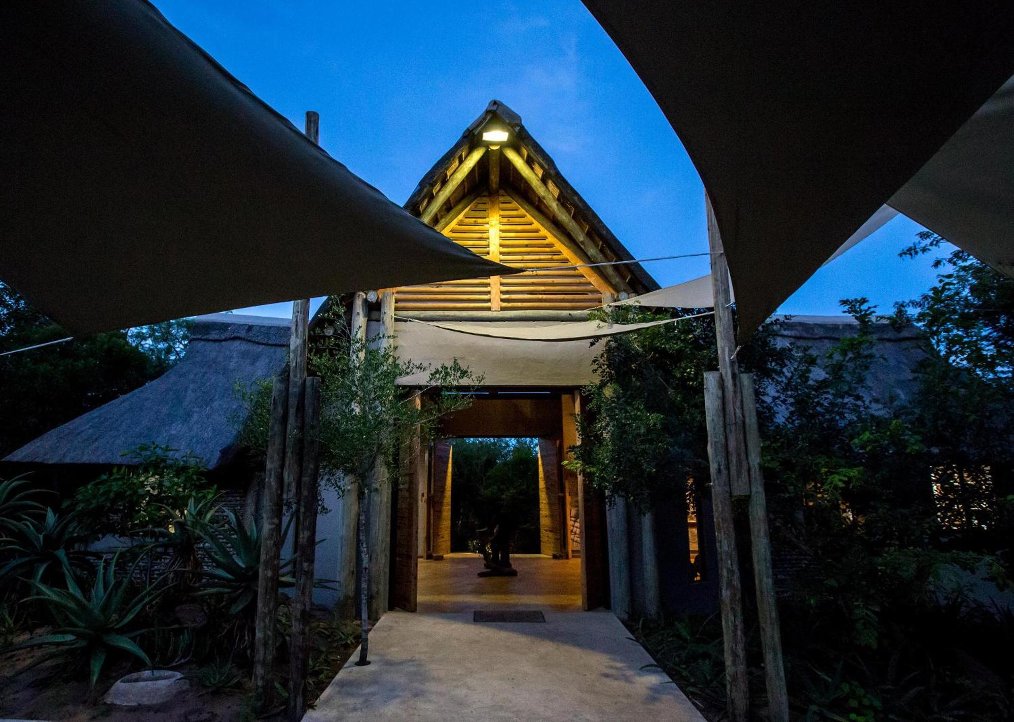 Royal Thonga Safari Lodge Sihangwane Экстерьер фото